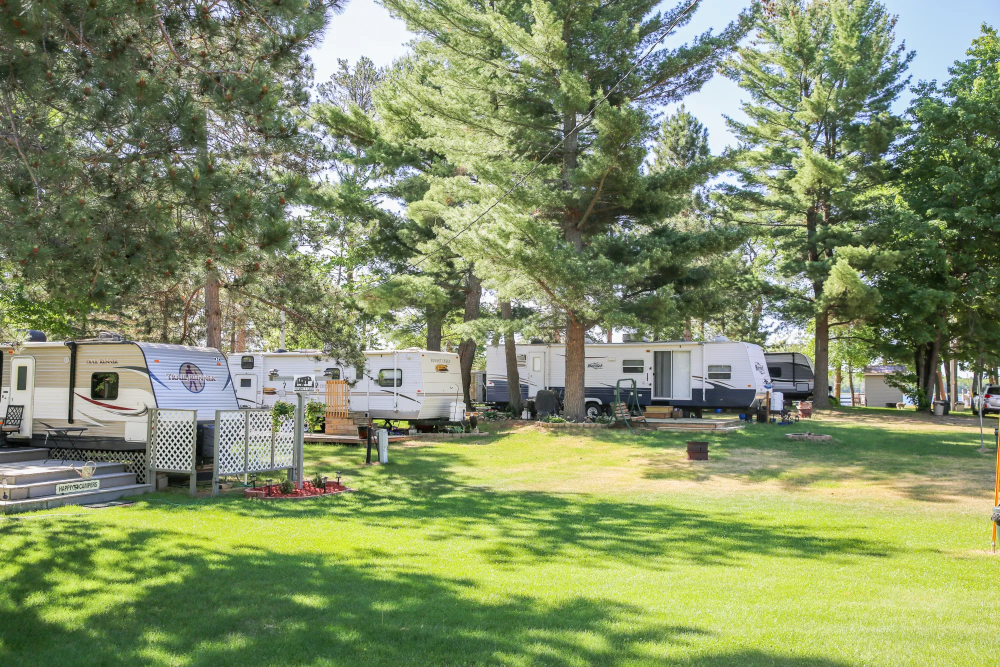 Seasonal campsite at Pinecrest Resort